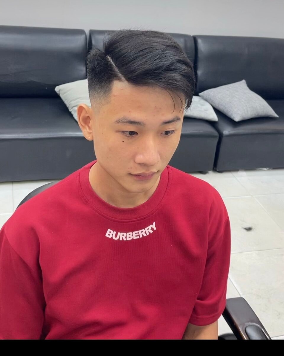 Tóc vuốt ngược Side Fade nam tại Tùng Matthew Vũng Tàu